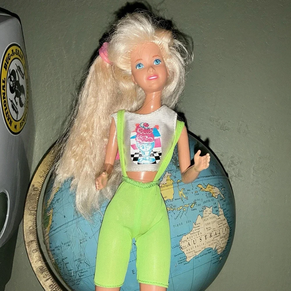 Mattel 1988 Teen Looks Jazzie Cheerleader Doll Cousin of Barbie
